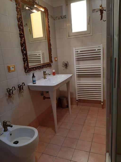 Charme In Righi Apartment Bologna Luaran gambar
